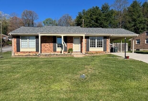 1st image of 621 Chamberlain Ln