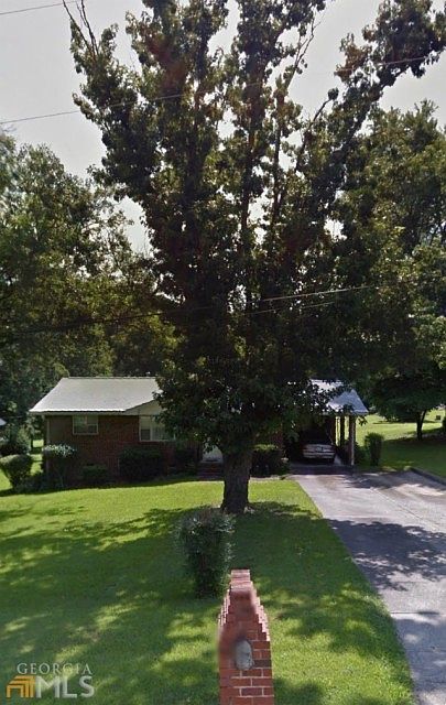 2nd image of 610 Fayetteville Rd
