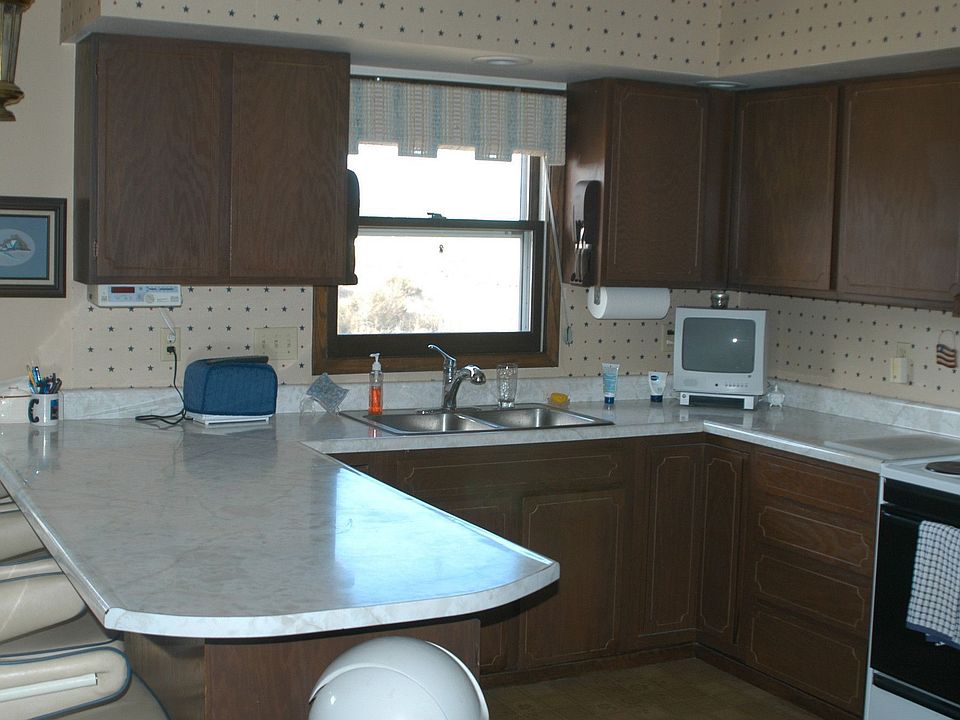 2nd image of 208 Terrace Rd