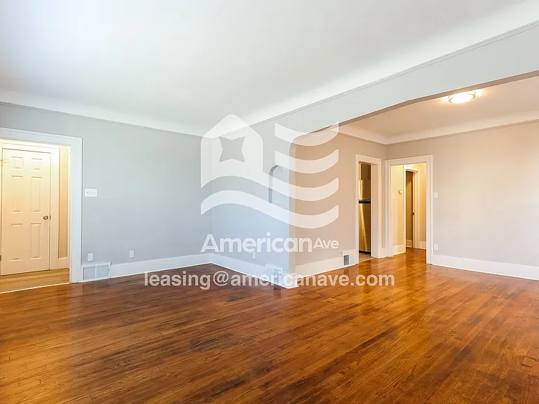 1467273_004_wm_-_living_room_13322117.jpg