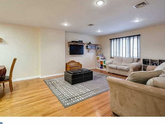 2nd image of 2000 Kater St #C