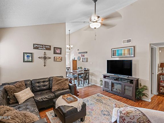 4th image of 12232 Saint Mark Ave