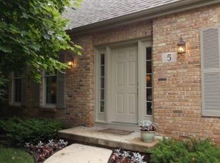 5 Sauk Creek Cir, Madison, WI 53717