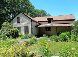 25 Tower Hill Rd, Brimfield, MA 01010