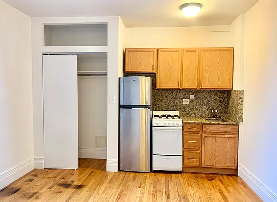 Rented by Compass | media 19