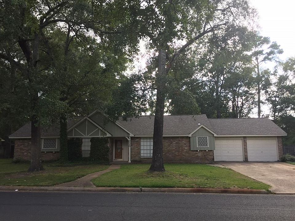 1st image of 228 Normal Park Dr