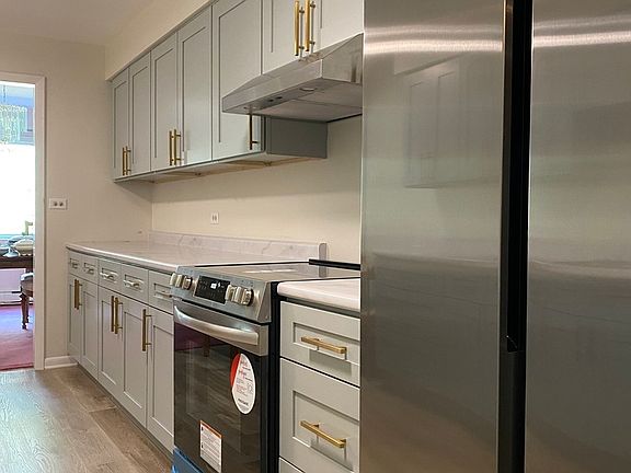 5th image of 2812 E Bel Aire Dr APT 102