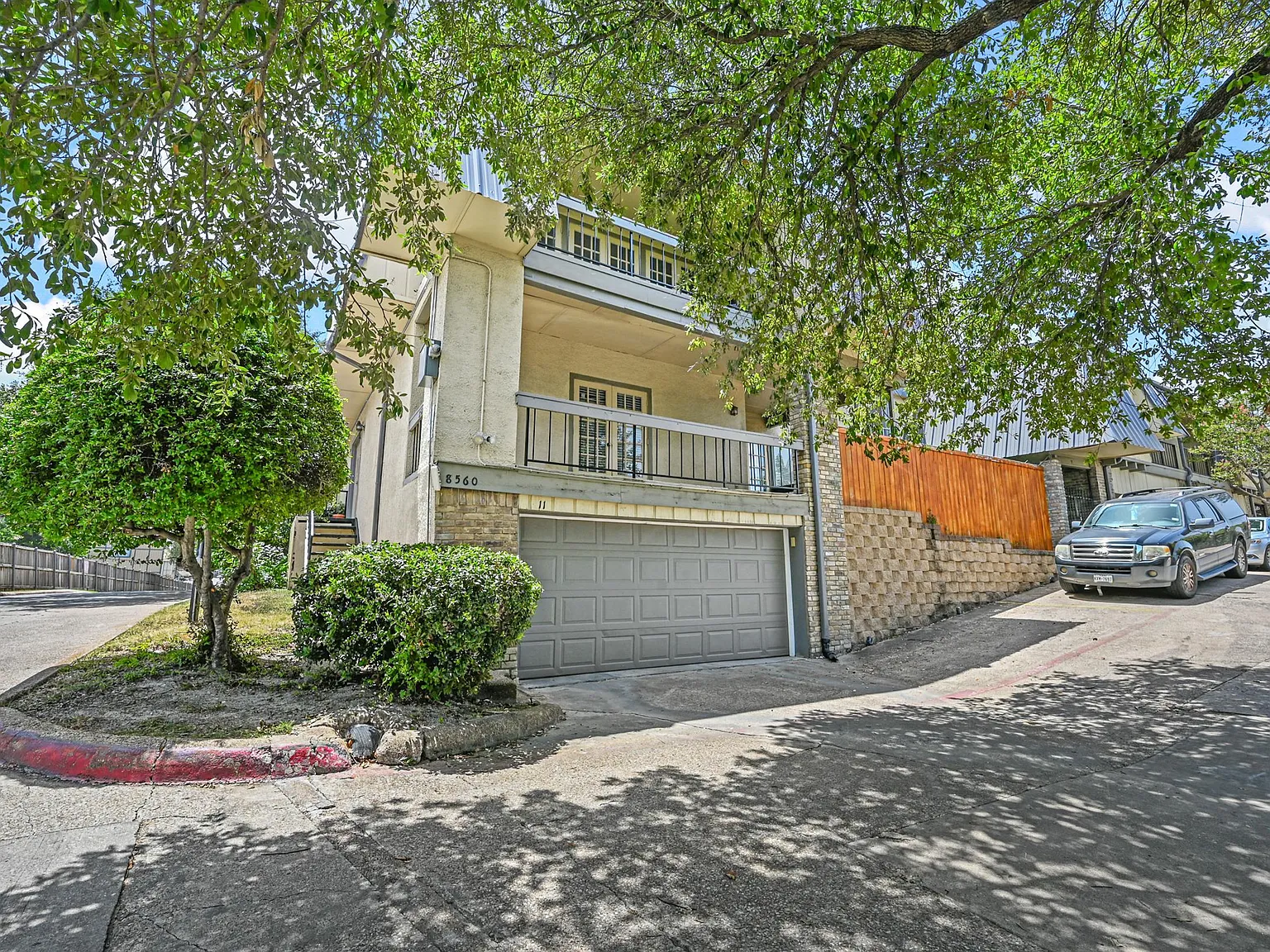 8560 Park Ln — Photo 1