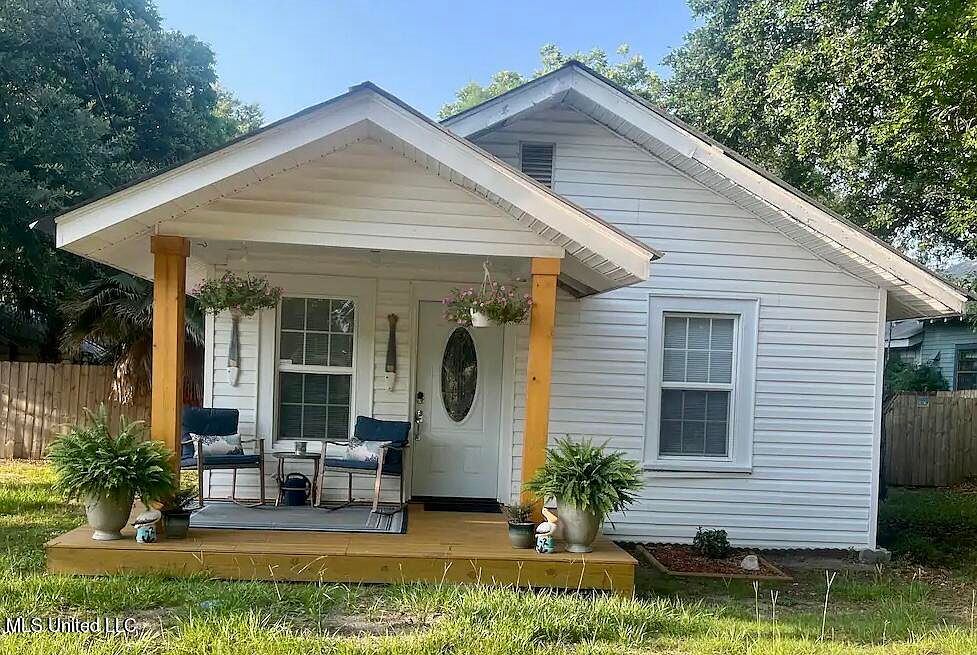 323 Easterbrook St, Bay Saint Louis, MS 39520 MLS 4083753 Zillow