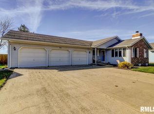 301 Kingspoint, Sherman, IL 62684