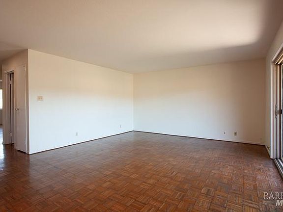 4th image of 155 Canal Street #15
