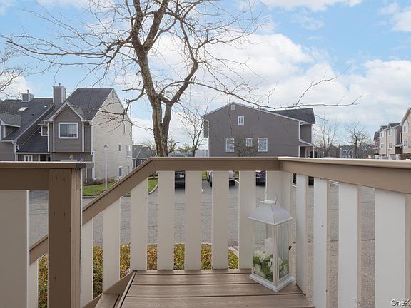 4th image of 42 Eagle Ridge Way