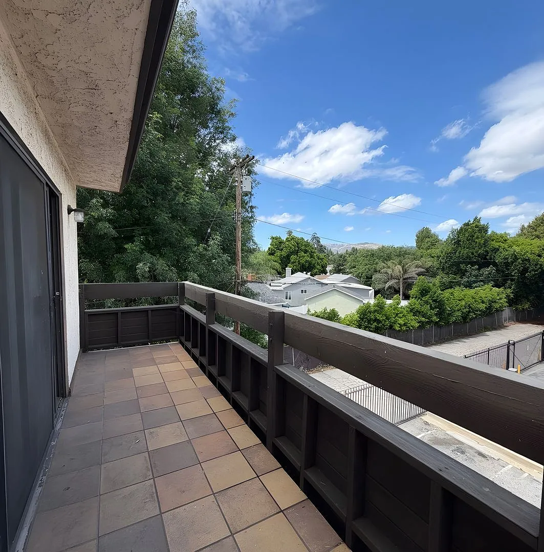 Studio, 1.0 bath, $1,458 — Photo 4