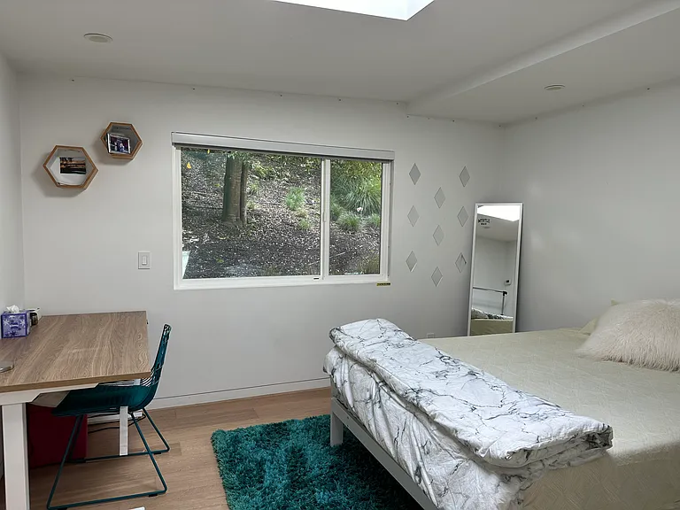 Additional bedroom (Janie and jack) with a queen size bed
