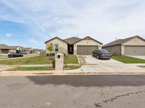 1601 Vermilion Ln, El Reno, OK 73036