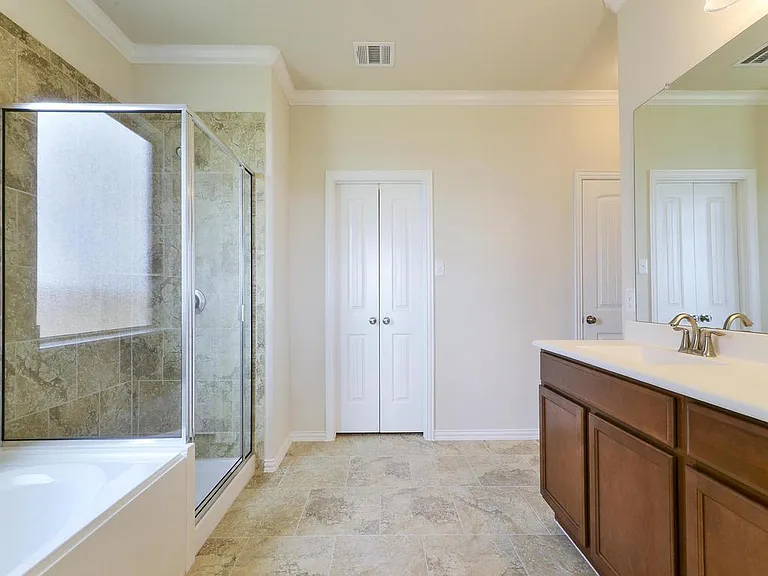 2617 Creeping Vine Ct — Photo 16