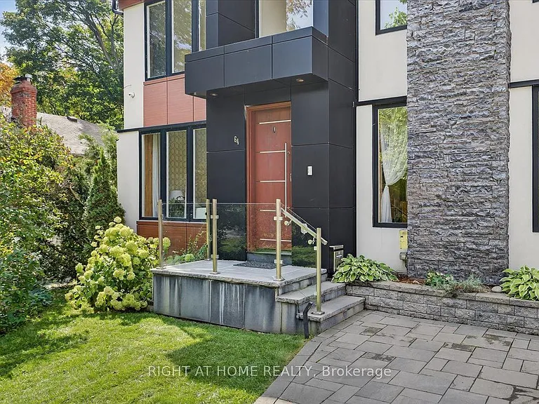 64 Larwood Blvd — Photo 2