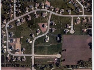 Nelson Rd #3, Oshkosh, WI 54904