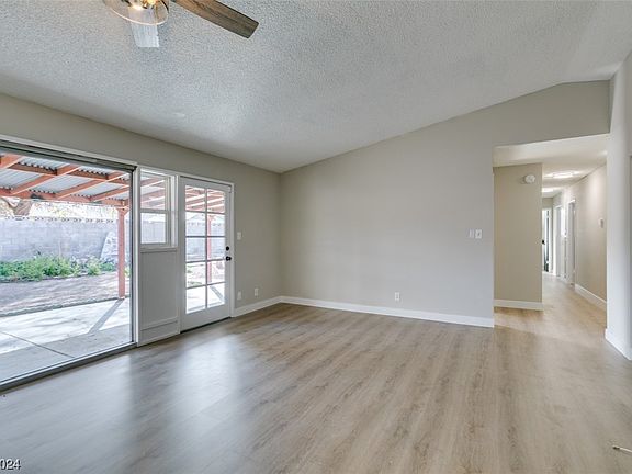 5th image of 4461 Sun Vista Dr
