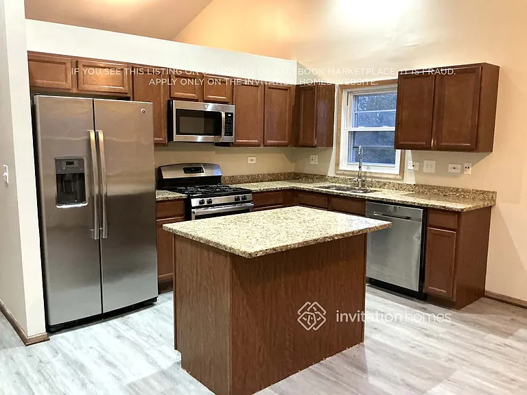 800 E Belmont Ave — Photo 9