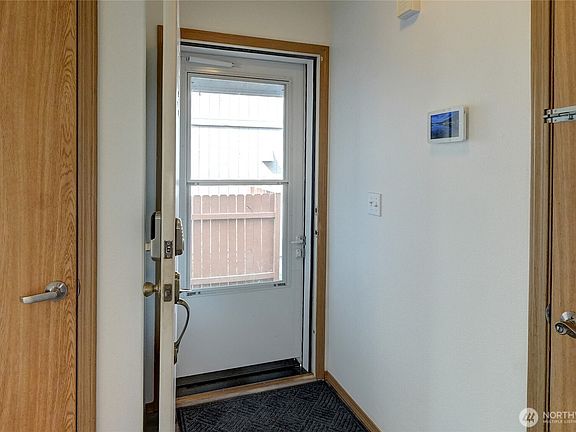 3rd image of 2824 187th Street E