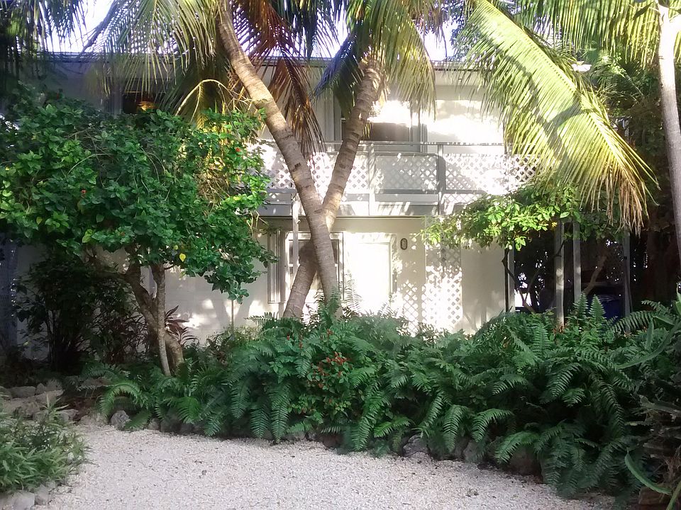 1st image of 261 W Indies Dr
