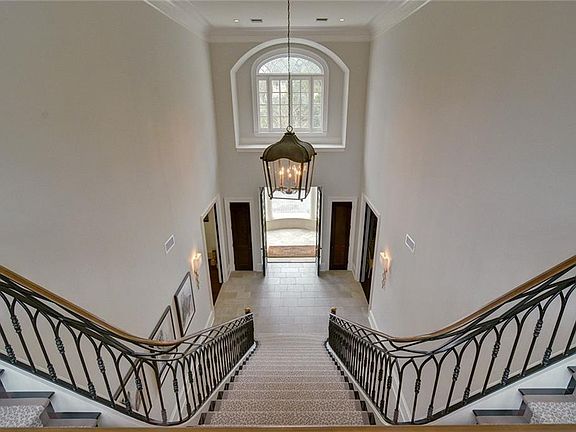 3rd image of 2406 Sea Island Dr #526