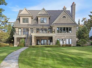 11025 Lakeshore Dr, West Olive, MI 49460