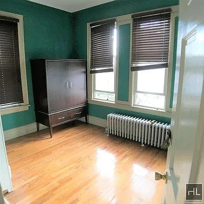 Rented by Highline Residential | media 11