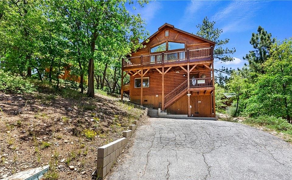 1st image of 455 Suncrest Ct