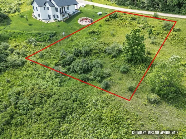 L311 Cross Trails Dr, La Valle, WI 53941