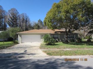 6215 Broken Arrow Dr, New Port Richey, FL 34653