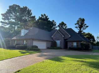 101 Cedar Green Dr, Canton, MS 39046