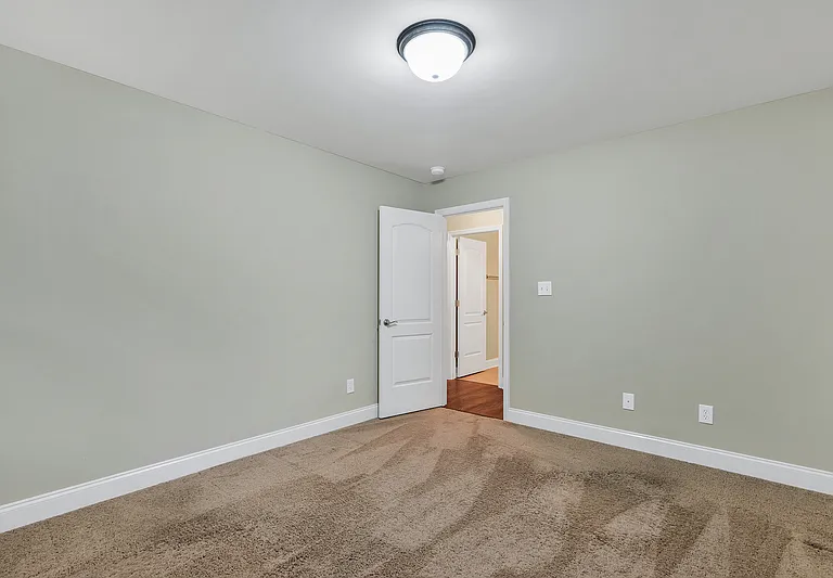 128 Willow Tree Dr — Photo 9