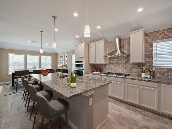 Eat-In Kitchen