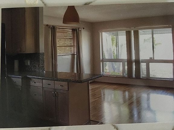 2nd image of 5021 NE 22nd Ave