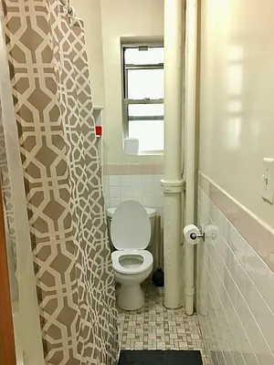 Rented by Warren T Real Estate Corp. | media 18