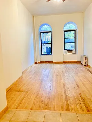 Rented by Apartments by Us | media 3