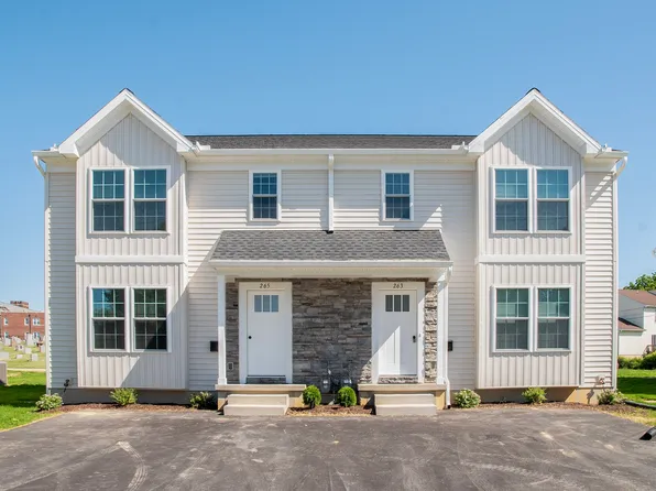 267 Locust St, New Holland, PA 17557