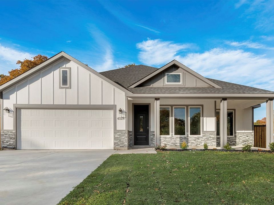 1st image of 4329 Bradley Ln