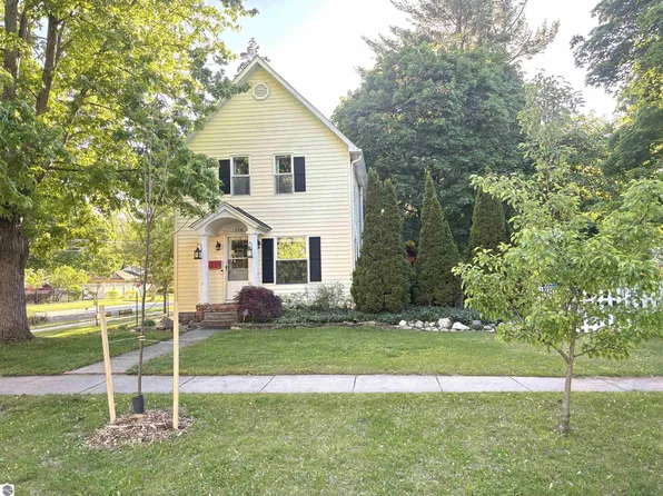 518 S Kinney Ave, Mount Pleasant, MI 48858