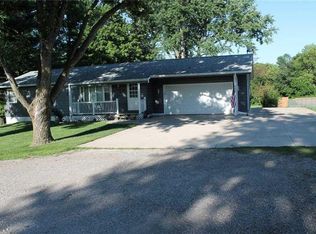 332 Essex Ave SW, Swisher, IA 52338