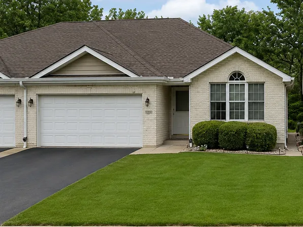 231 Hillcrest Ln, Steger, IL 60475