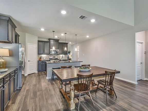 4th image of 19210 Jenny Creek Ct