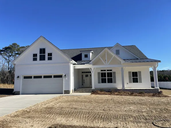 227 Shortleaf Dr, Grimesland, NC 27837