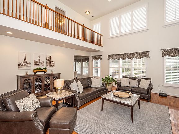4th image of 8751 Brays Fork Dr