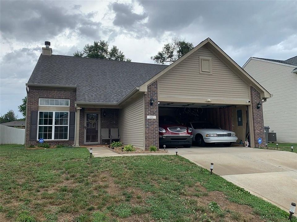 1st image of 122 Meridian Gardens Ln