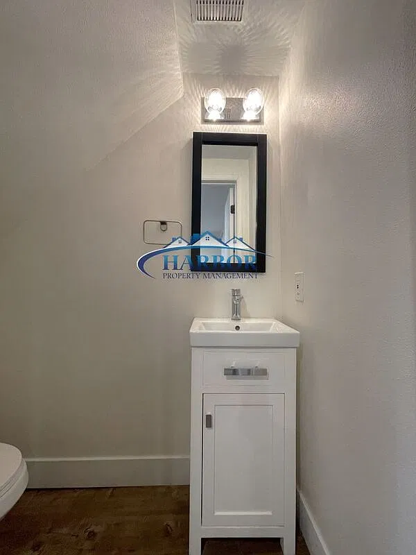 2 bed, 1.5 bath, $2,625 — Photo 3