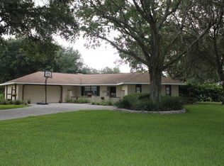 5524 Elaine Dr, Zephyrhills, FL 33541