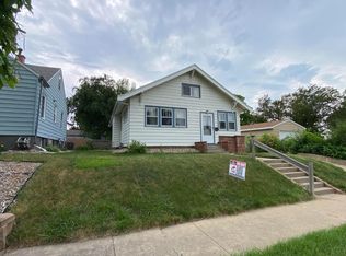 1317 W 9th St, Sioux Falls, SD 57104